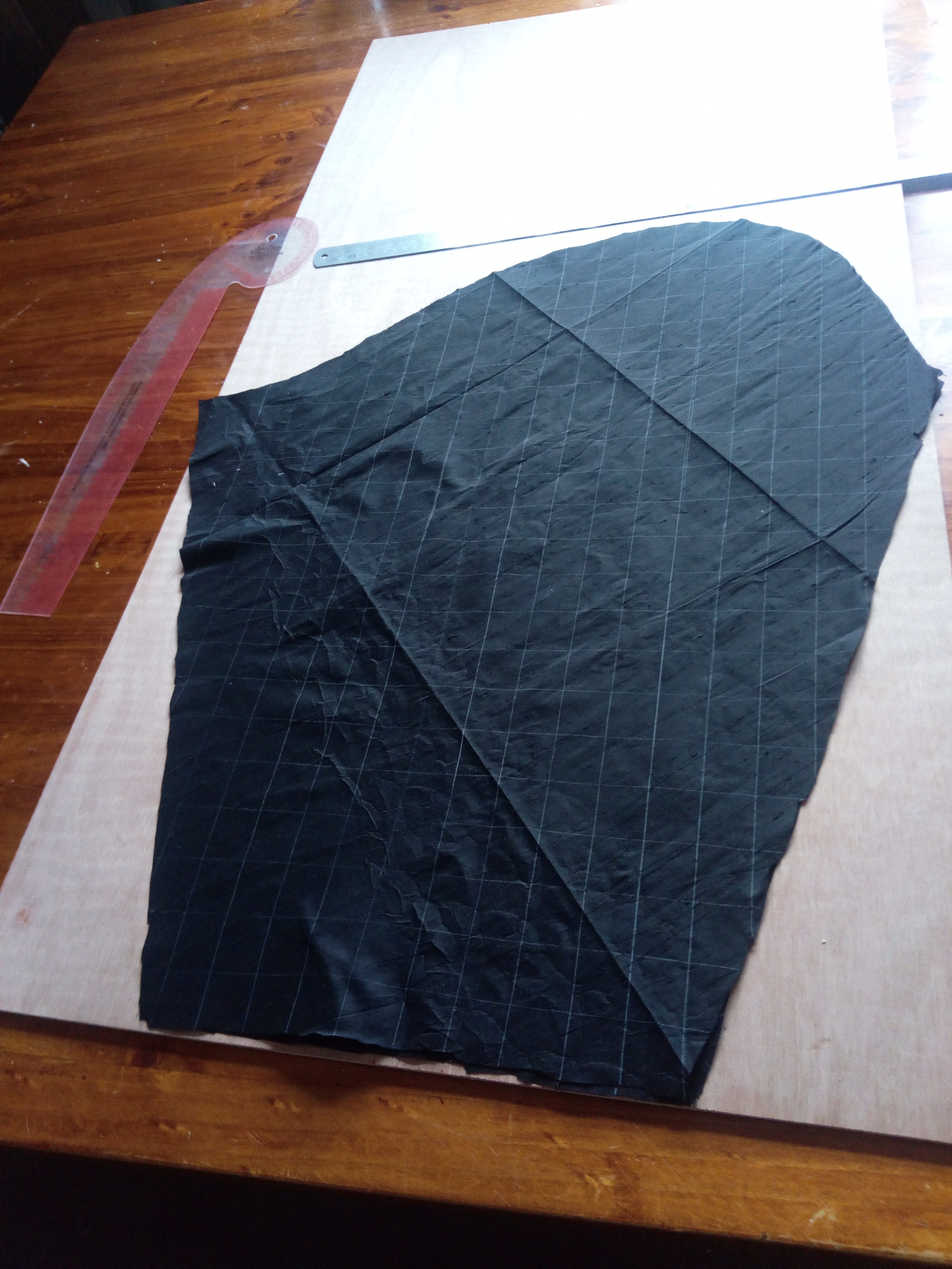 doublet sleevs with chalk grid for cutting